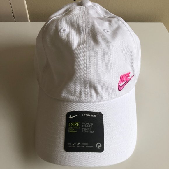 Nike White Baseball Cap